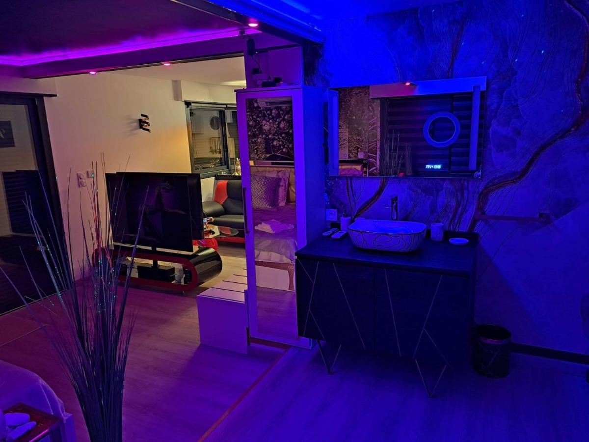 L'Aurore Suite De Charme, Clim Jacuzzi, Sauna, Piscine Chauffee Cuisine... Carpentras Kültér fotó