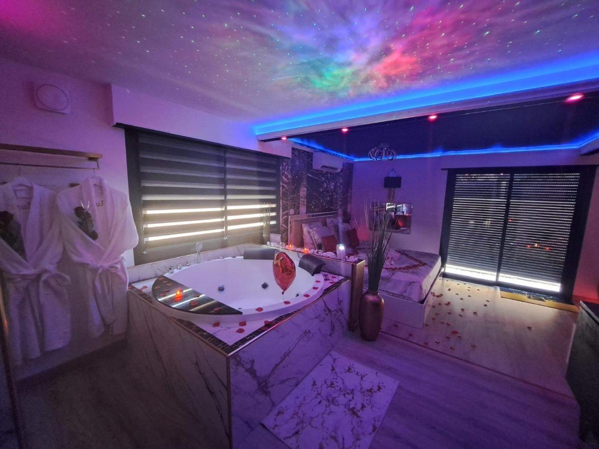 L'Aurore Suite De Charme, Clim Jacuzzi, Sauna, Piscine Chauffee Cuisine... Carpentras Kültér fotó