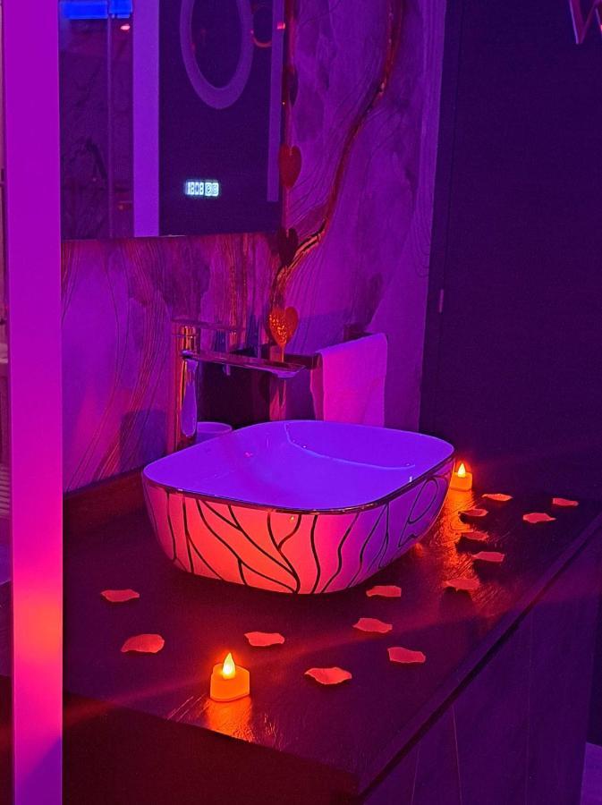 L'Aurore Suite De Charme, Clim Jacuzzi, Sauna, Piscine Chauffee Cuisine... Carpentras Kültér fotó