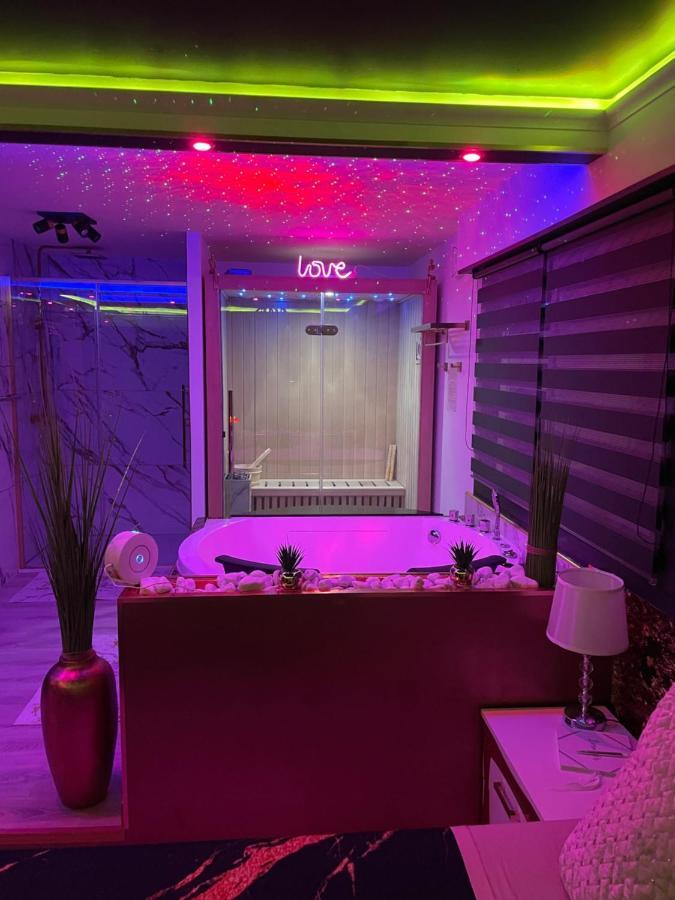 L'Aurore Suite De Charme, Clim Jacuzzi, Sauna, Piscine Chauffee Cuisine... Carpentras Kültér fotó